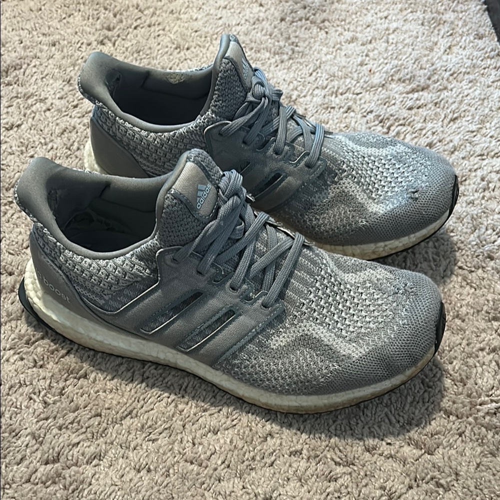 Adidas Men's Grey Running Shoes